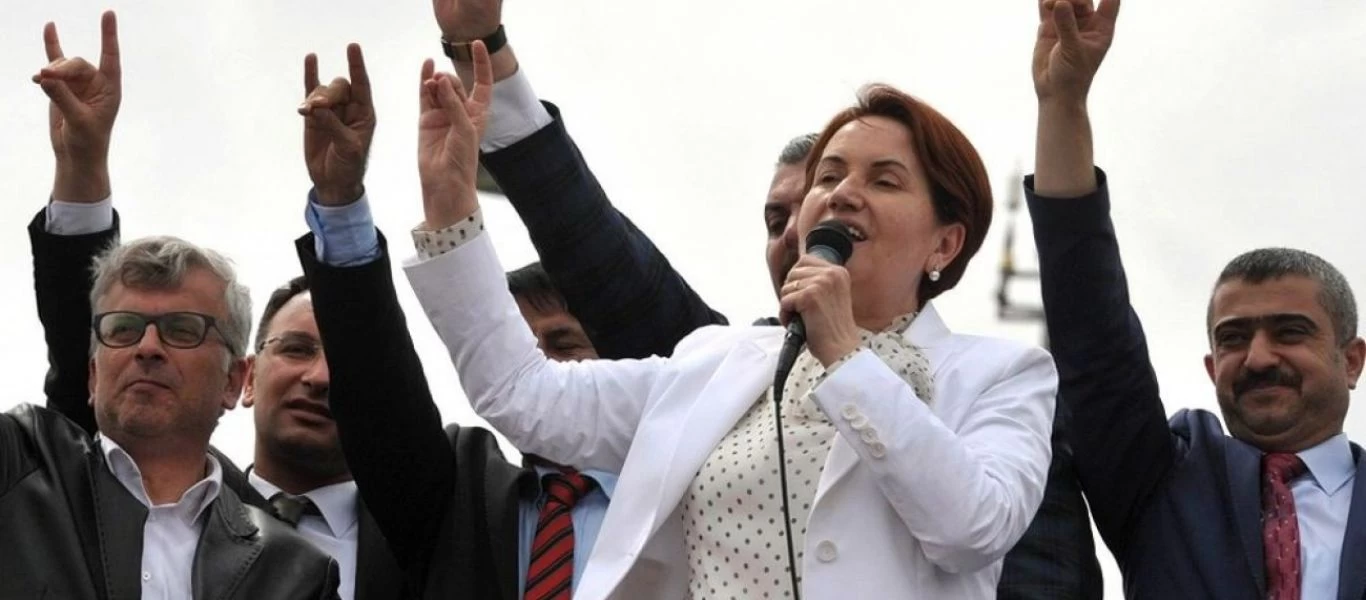 Επίθεση Μ.Ακσενέρ στον Ρ.Τ.Ερντογάν: «Έχεις άνοια - Λύνε sudoku αντί να παίζεις μπάσκετ»